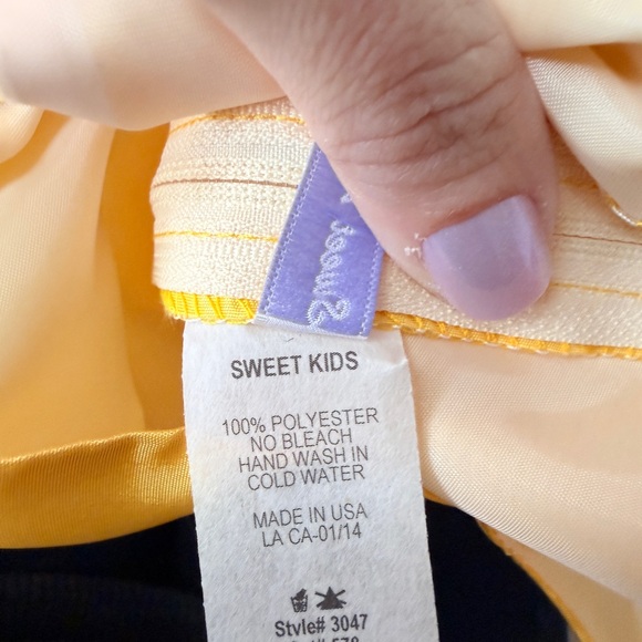 Sweet Kids Yellow Sleeveless Dress with Floral Waist detail size 7 Girls NWT - Picture 6 of 7